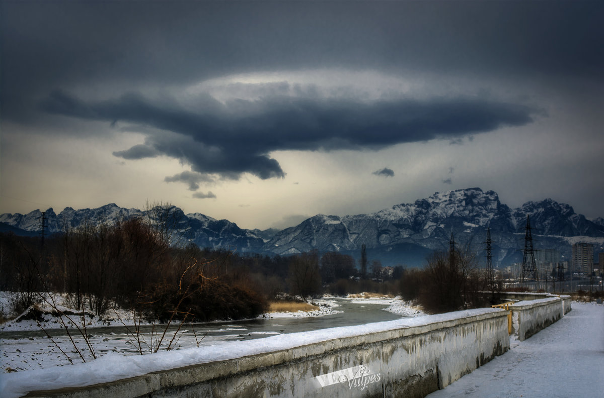 Мрачны и суровы кавказские горы - Veyla Vulpes