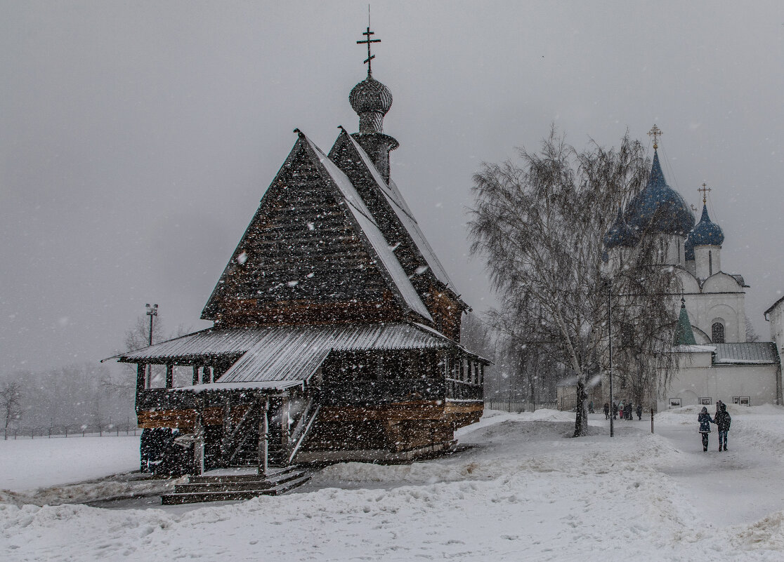 Снегопад в Суздале - Сергей Петров