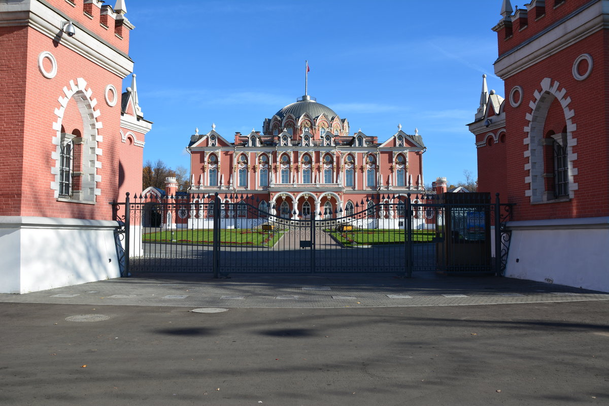 Путевой дворец. Москва - Дмитрий Толочков 