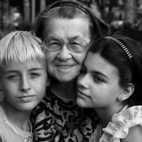 счастливая бабушка :: Lilia Goyzman