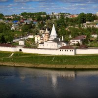 Вид на Старицкий Свято-Успенский мужской монастырь, Тверь :: Galina Ivanova 