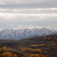 Кавказские горы осенью :: Наталья Забудская