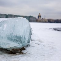 Лёд на реке . :: Евгений Кель
