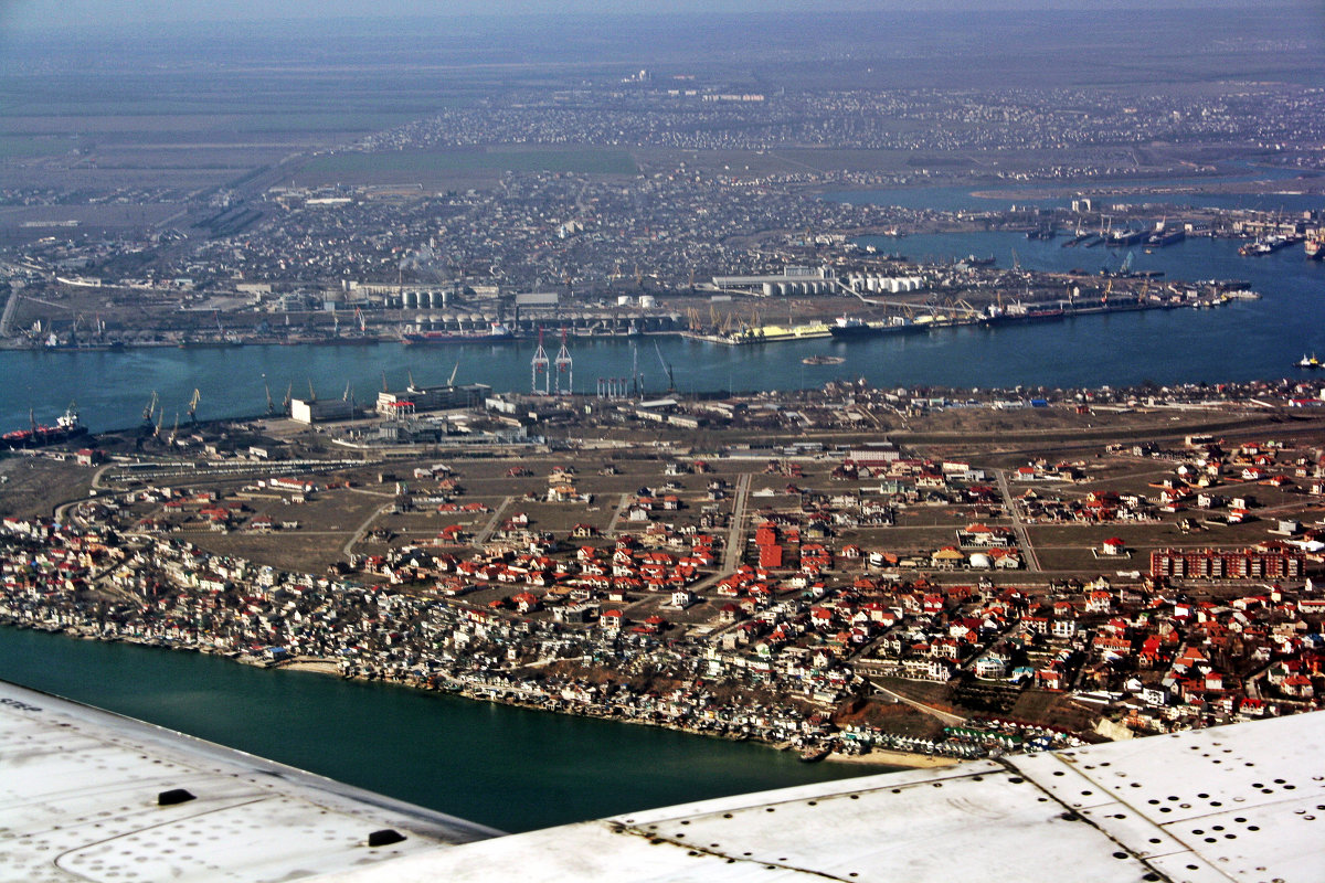 ...под крылом...порт - Елена Михайловна