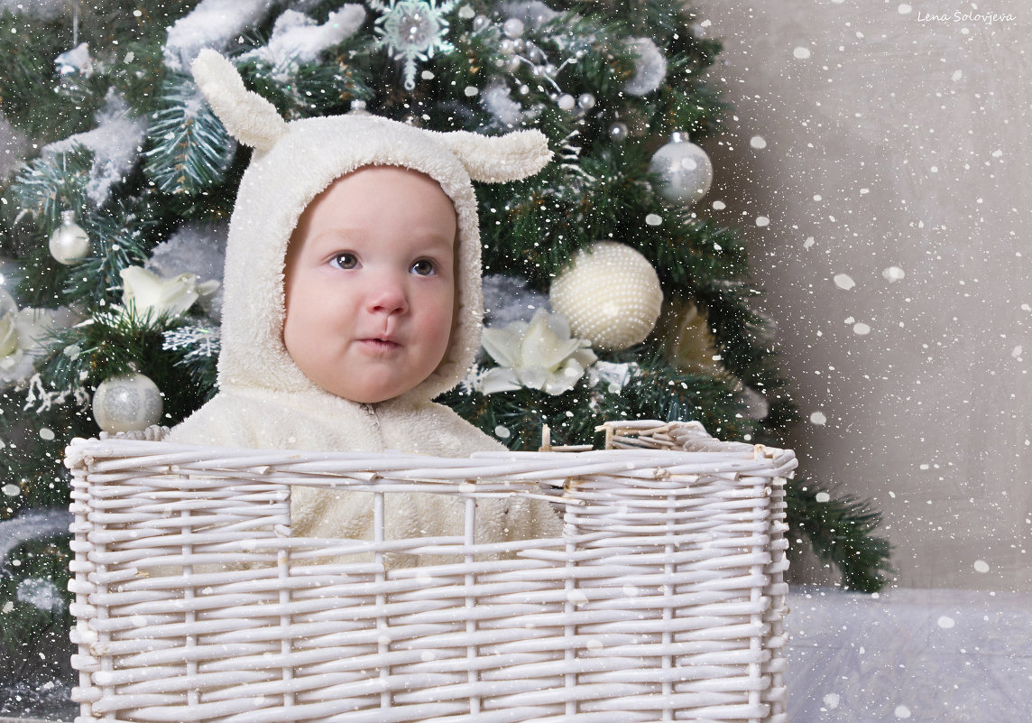 Новогодний Зайка под елочкой - Елена Соловьёва