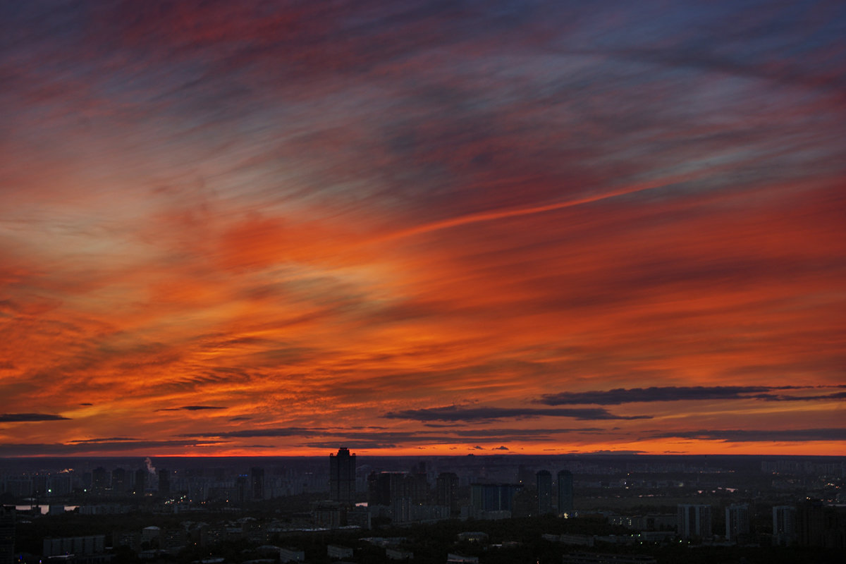 небо над городом после заката - Вадим Доронин