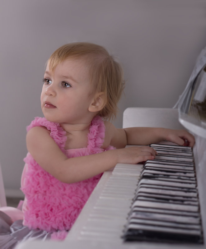 маленькая пианистка - Елена Егорова