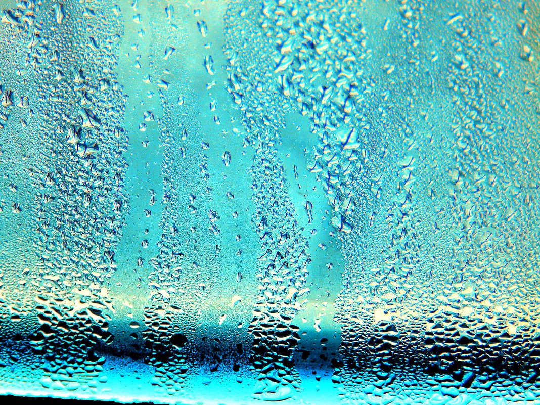 Капли дождя на стекле - Валерия 