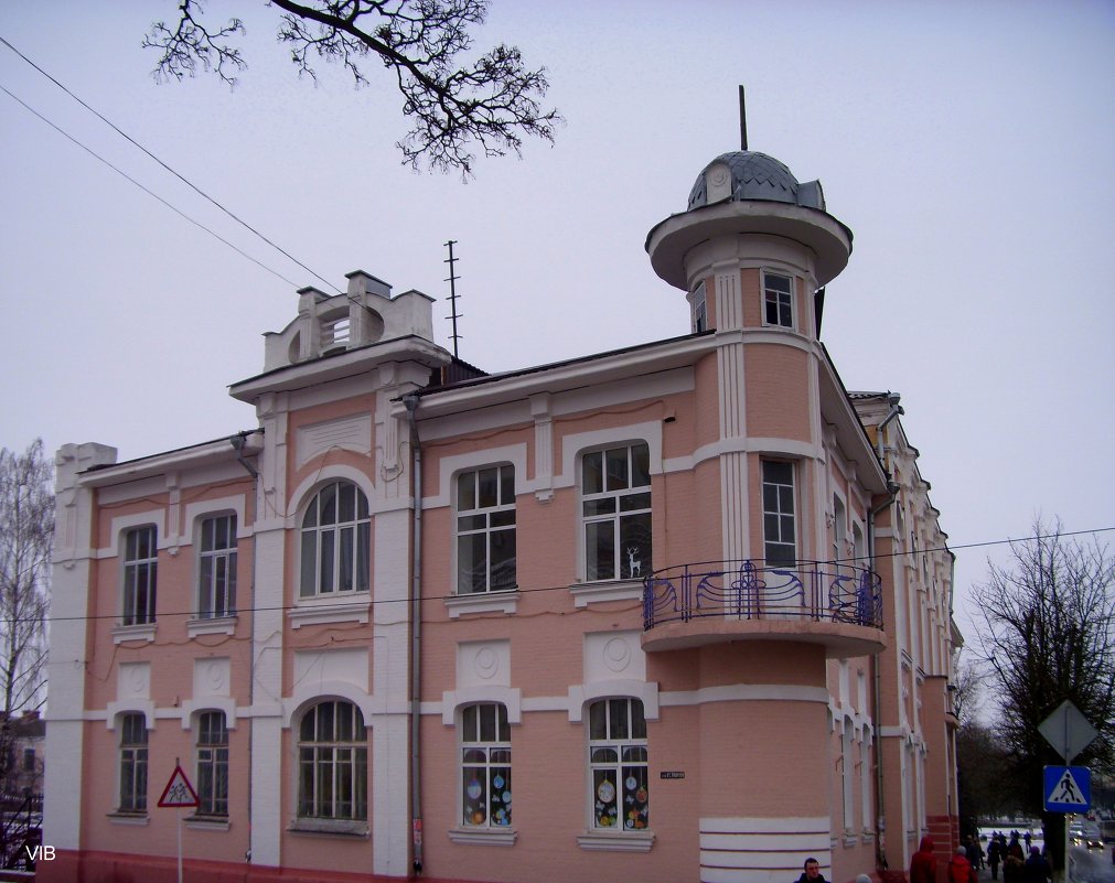 Здание бывшей женской гимназии - Владимир 