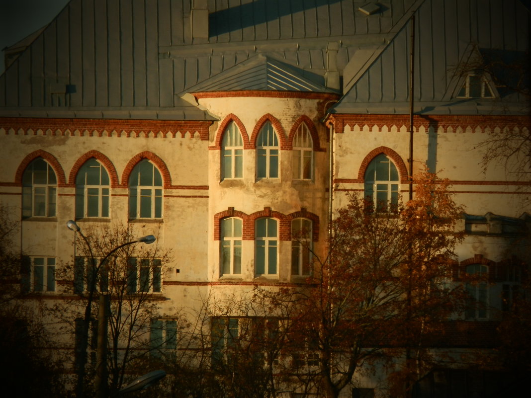 здание бывшей женской гимназии - Сергей 