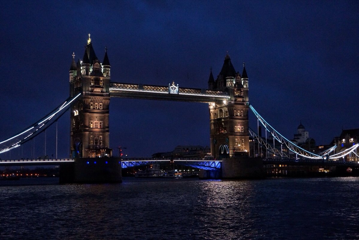 Tower Bridge, London - Денис 