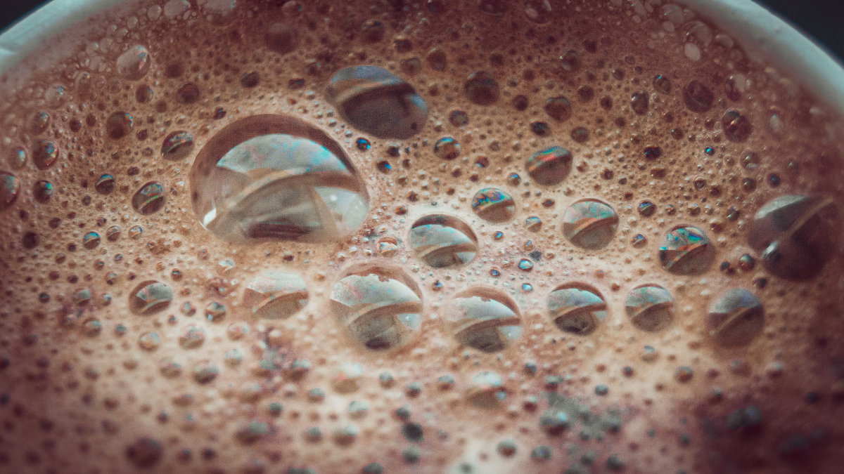 Словно кофейные пузыри решили стать мыльными,и подняться в воздух - Виктория Соколова