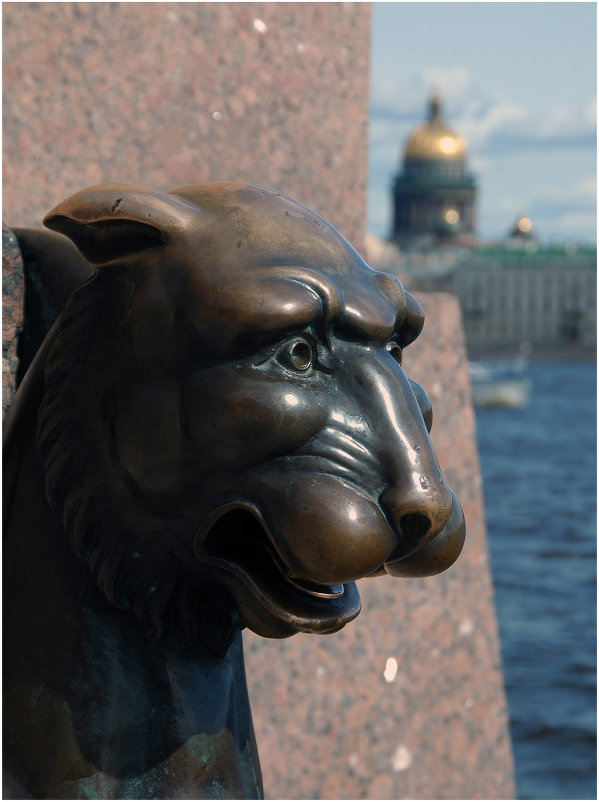Львы стерегут город *** Lions guard the city - Александр Борисов