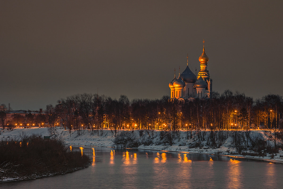 Зимняя ночная Вологда