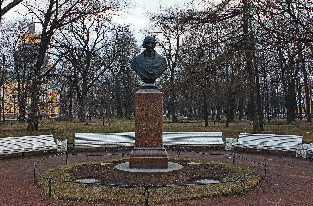 Памятники Александровского Сада.(Гоголь.) - Александр Лейкум