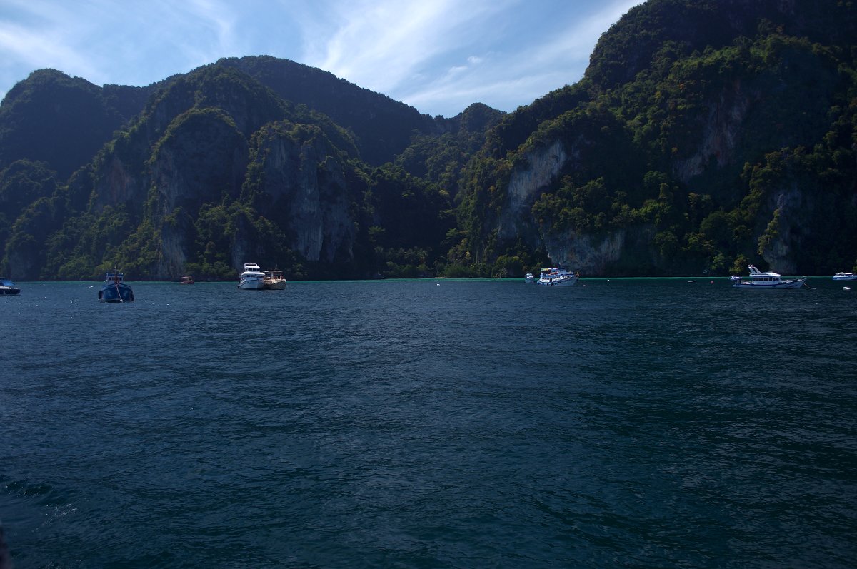 Бухта Тонсаи (Tonsai Bay), Ко Пхи-пхи Дон, Андаманское море. - Рай Гайсин