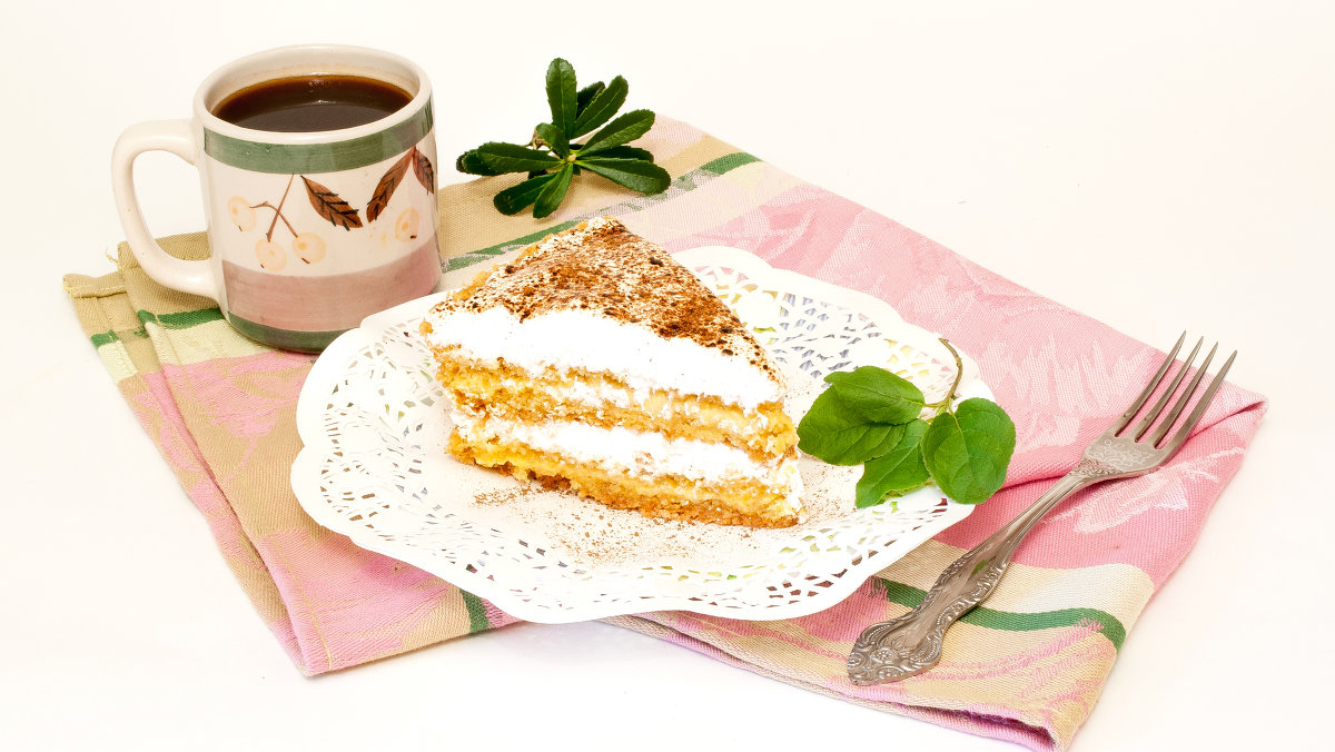 Бисквитный торт с белковым кремом - Натали Лисси