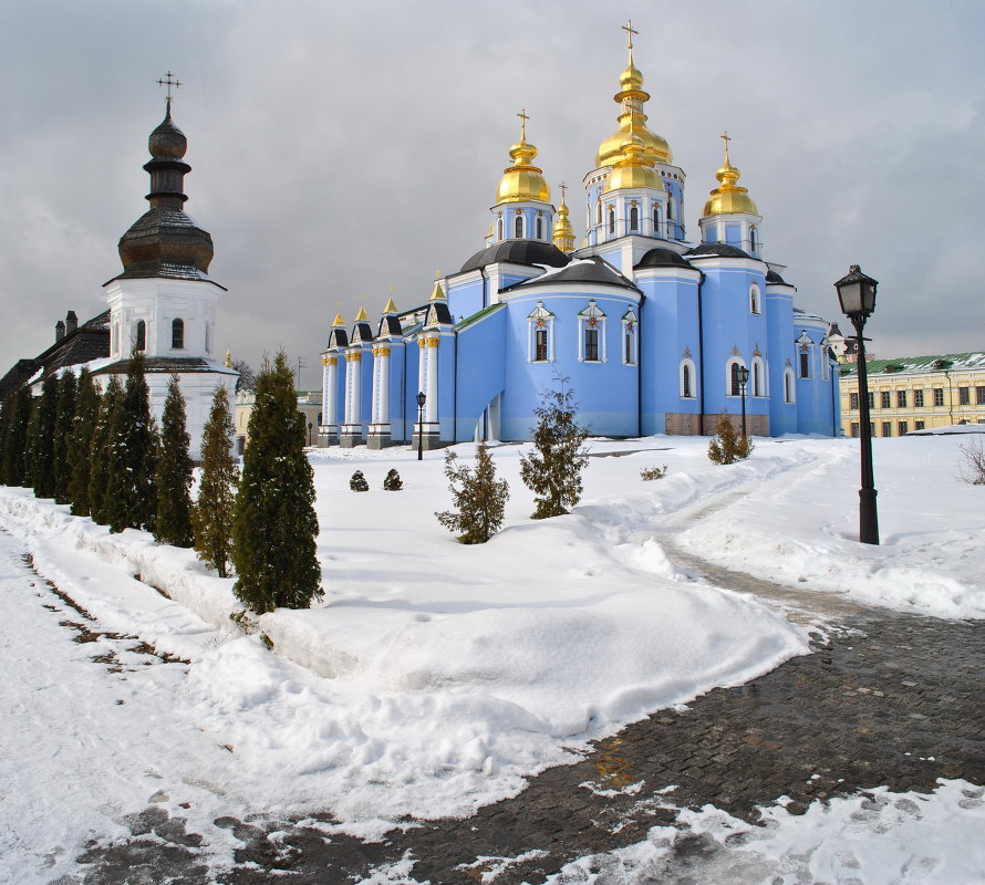 Михайловский Златоверхий монастырь купола