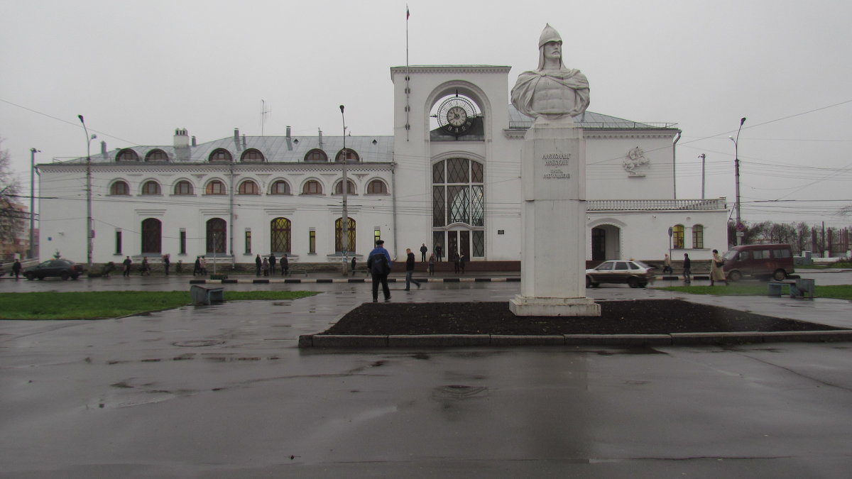 Ж/д вокзал в Великом Новгороде - Александр ***