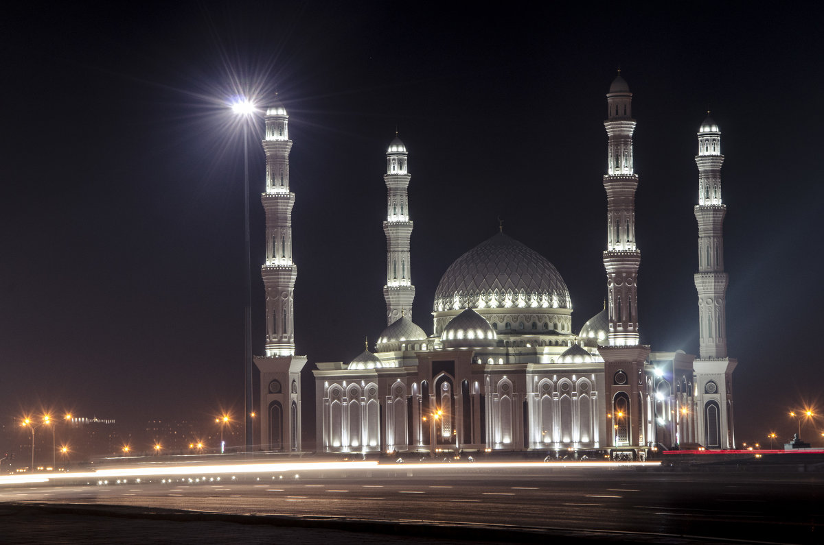 Большая мечеть в городе Астана. - Seda Yegiazaryan