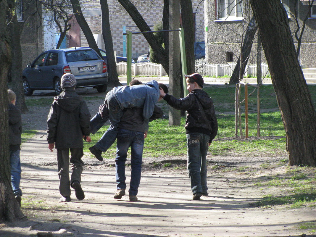 Все  те же пацаны..) - Раиса 