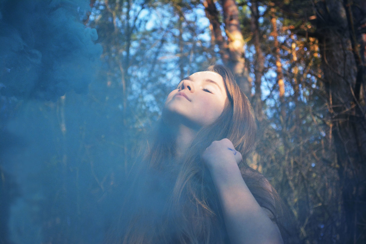 In a smoke - Yulia Pateyun