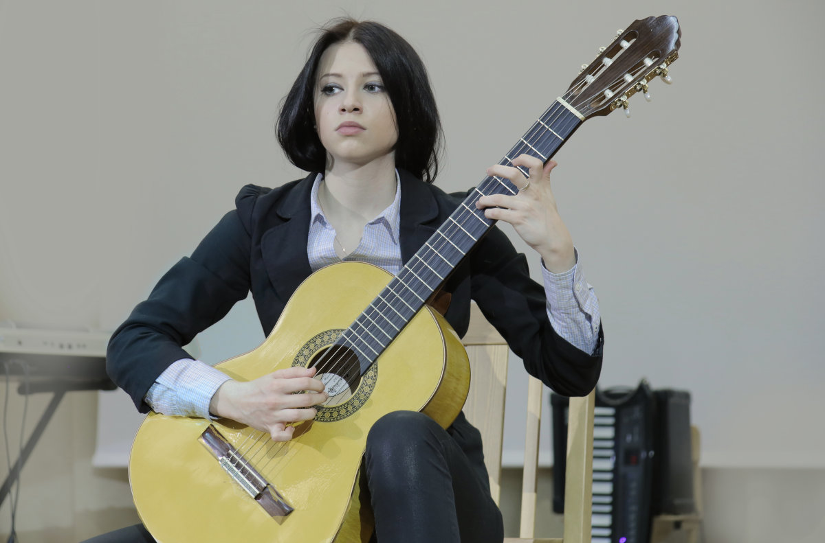 Пьеса для гитары - Юлия Емелина