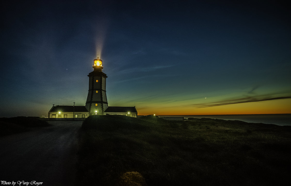 Lighthouse. Cape Espichel. Portugal - Yuriy Rogov