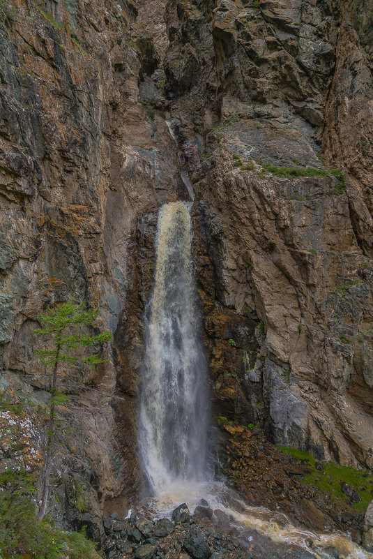 Водопад Туракая (верхний поток), долина реки Чулышман, Горный Алтай - Дмитрий Кучеров