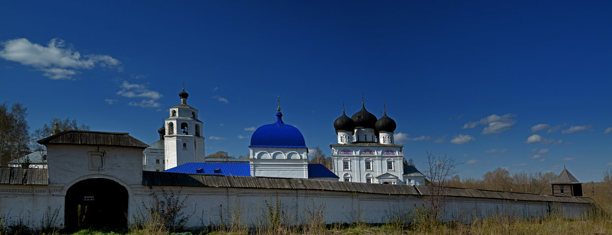 Панорама Трифонова монастыря (ворам хода нет) - Юрий Митенёв