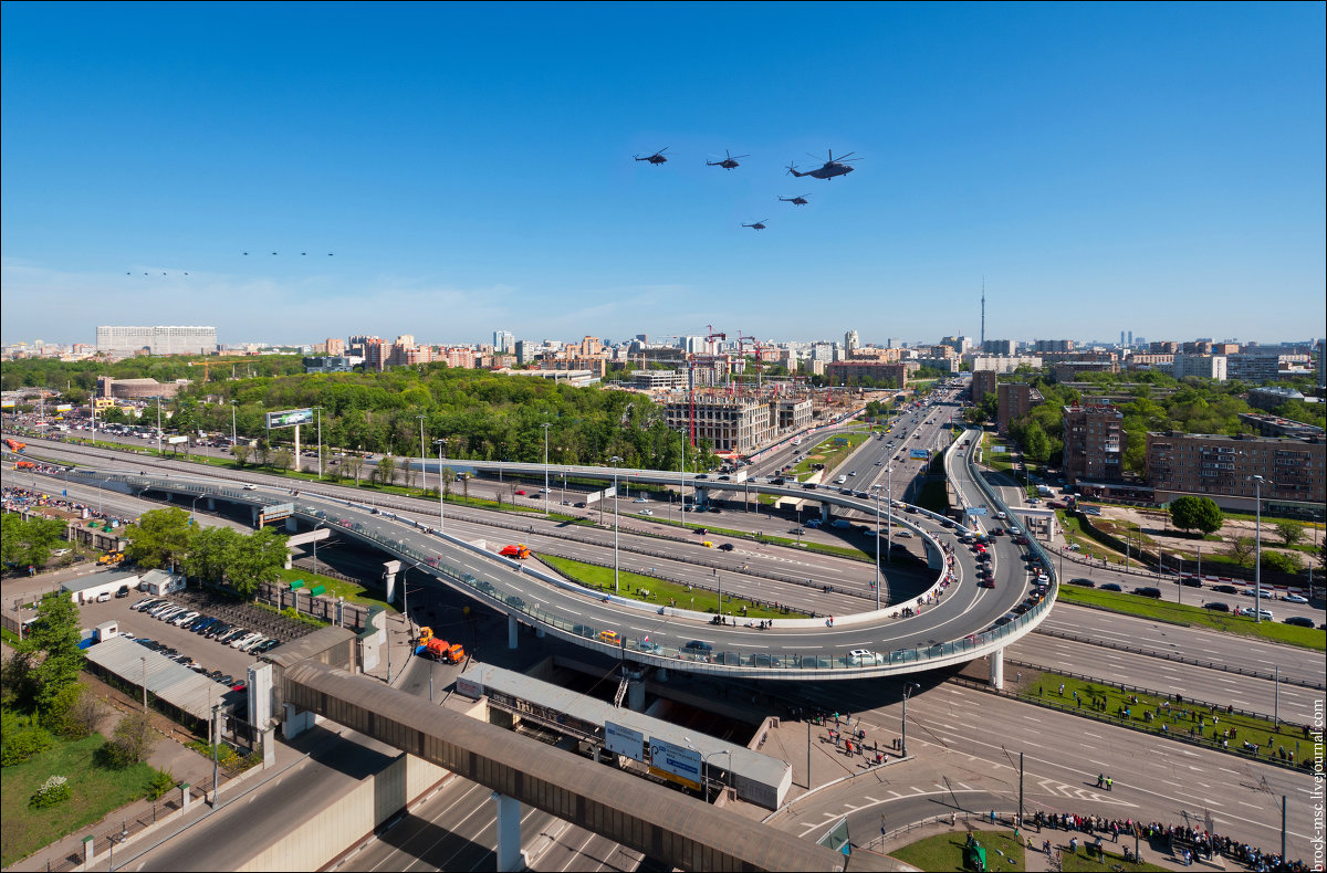 Авиация над городом. - Георгий Ланчевский