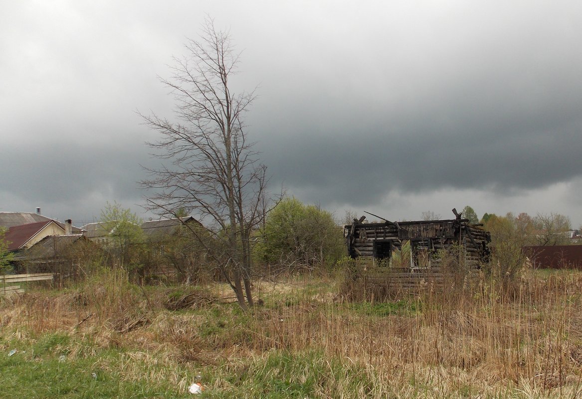 Разрушенный дом - Фотогруппа Весна