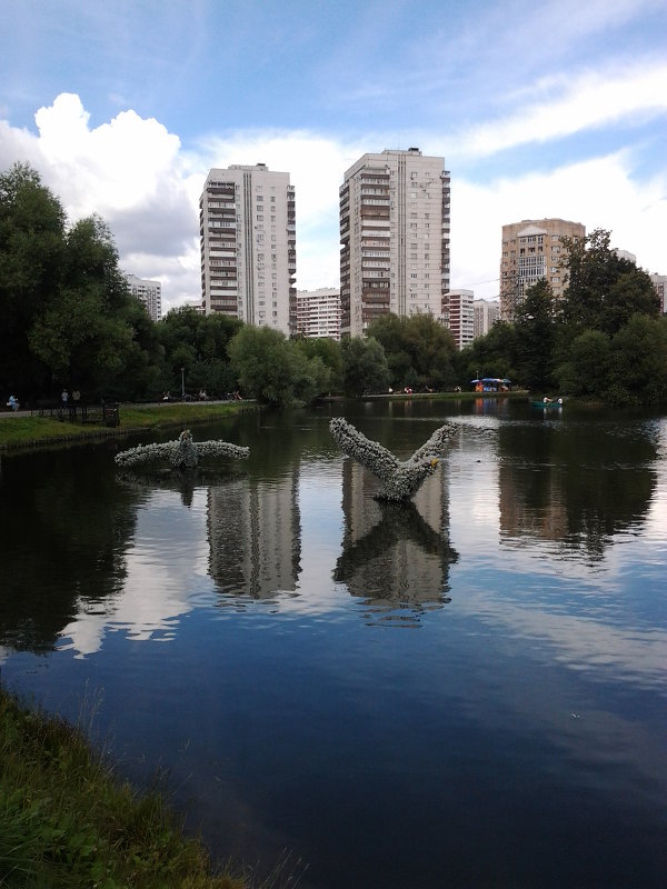 Вид на пруд в Воронцовском парке - Сергей Васильевич