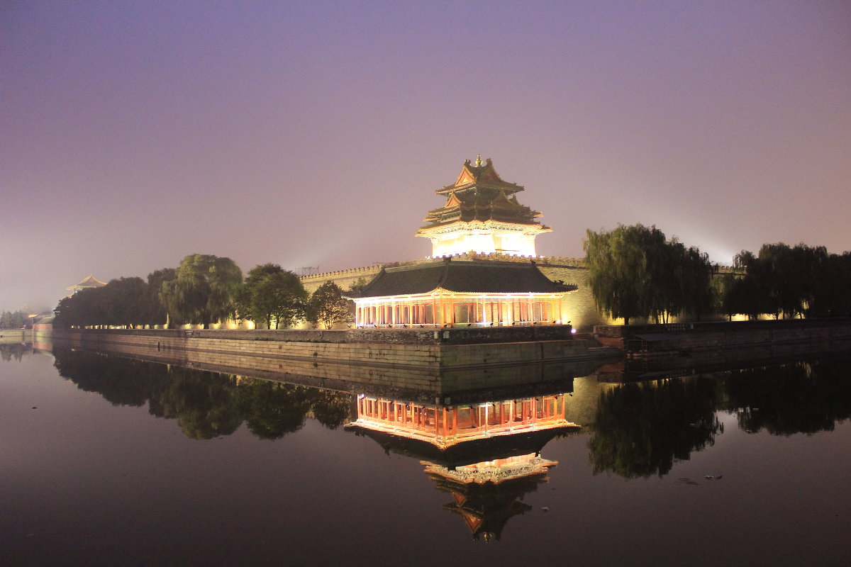 Угол стены Императорского дворца в Пекине Китай - JlakocT 