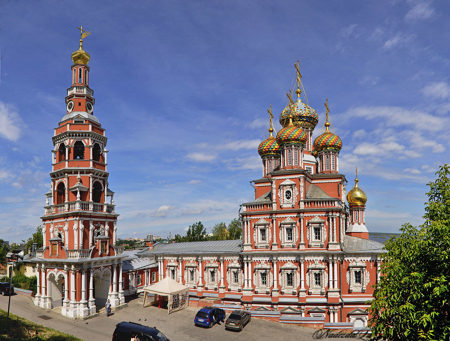 Рождественская церковь и колокольня - Надежда Лаптева