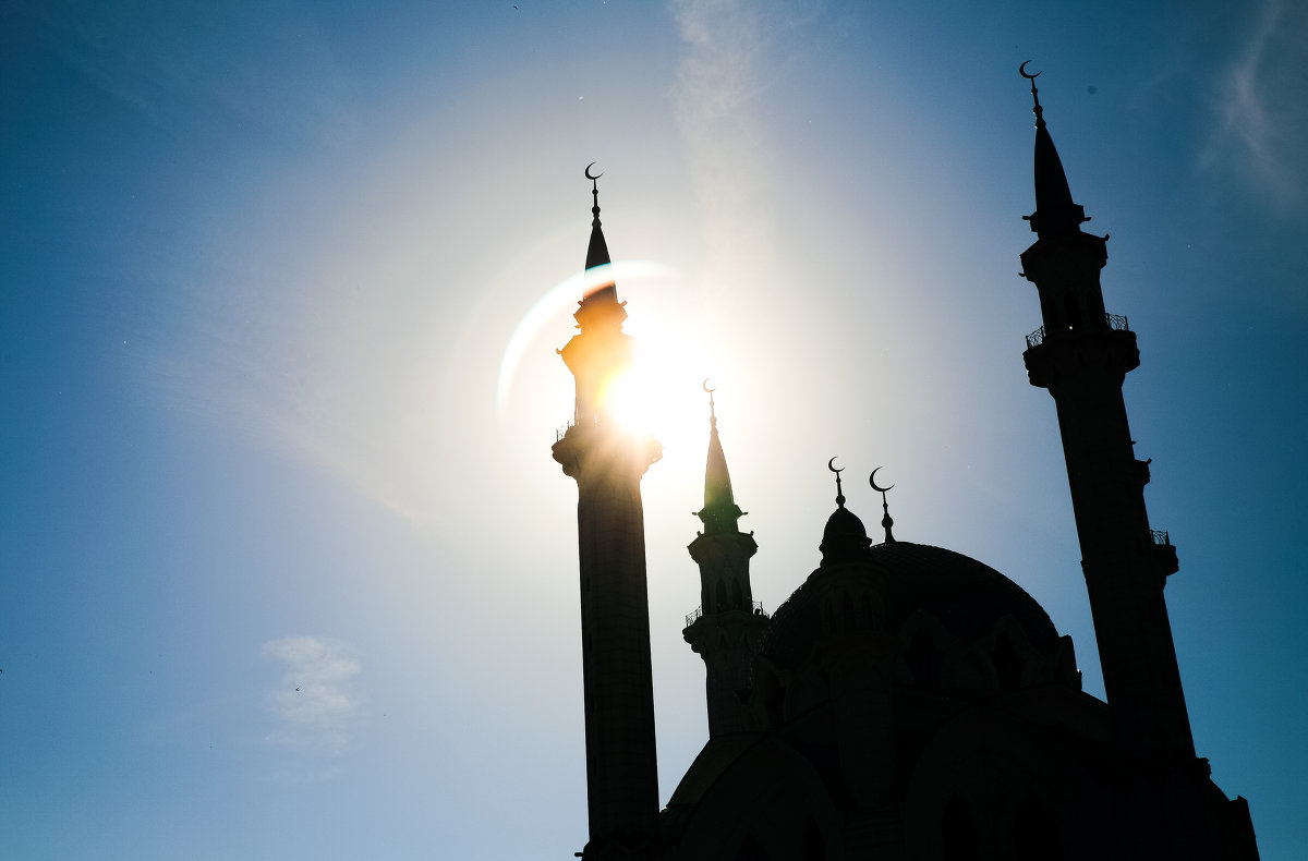 Солнце сквозь мечеть Кул Шариф - Pavel Kazmin