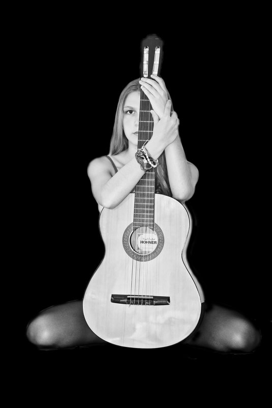 Girl with Gitar - Elena Fokina