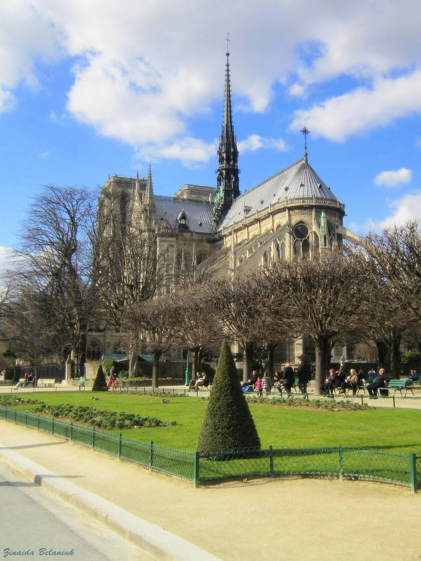 Notre Dame de Paris - Zinaida Belaniuk