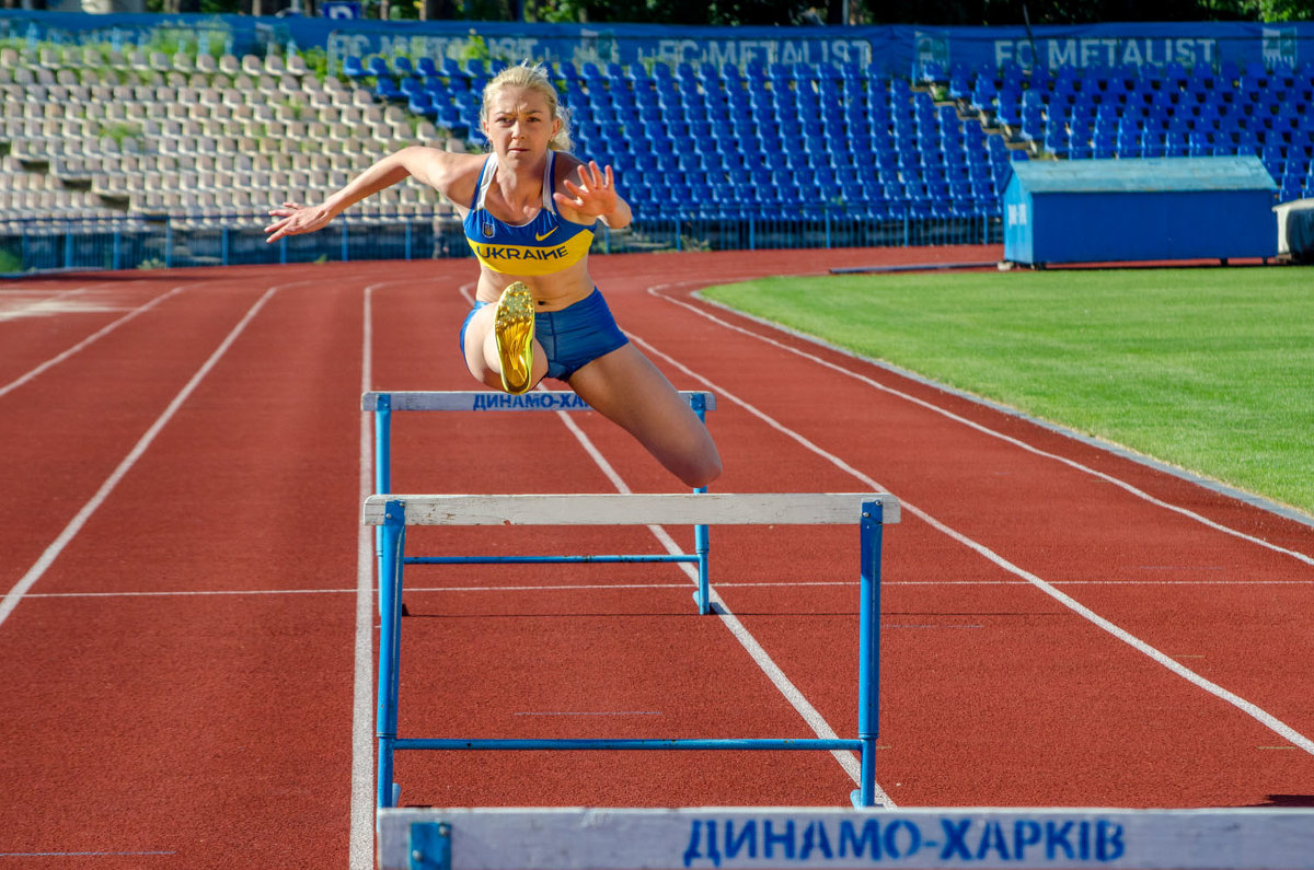 Барьерный бег - Валерий Голоха