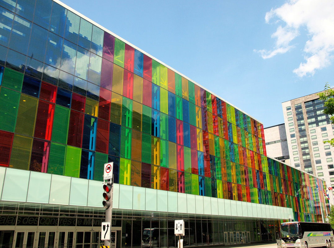 Bus Station in Montreal, Canada - Vadim Raskin