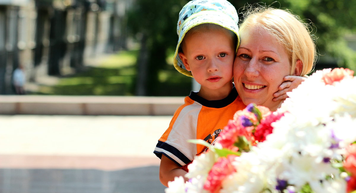 Мать и сын - Радмир Арсеньев