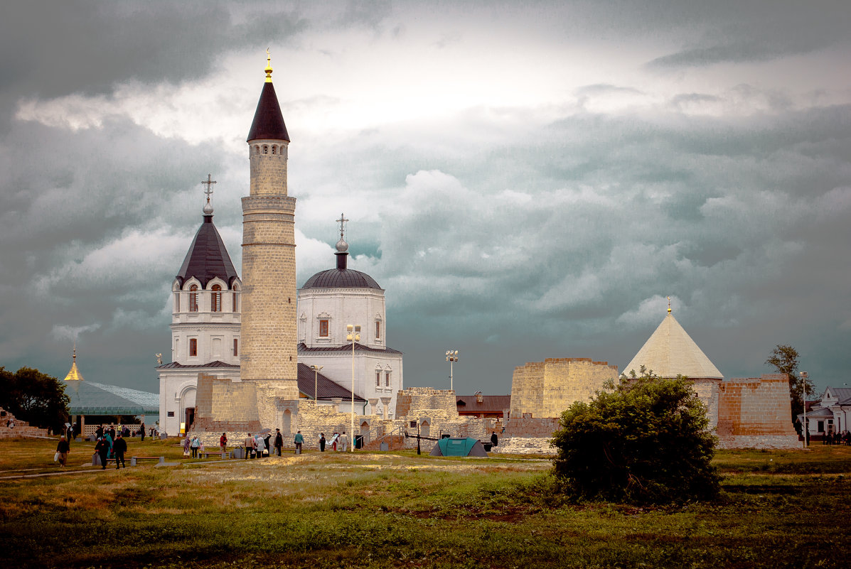 ********* - Ринат Каримов