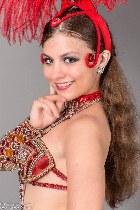 Бразильская танцовщица - Владимир Саблин