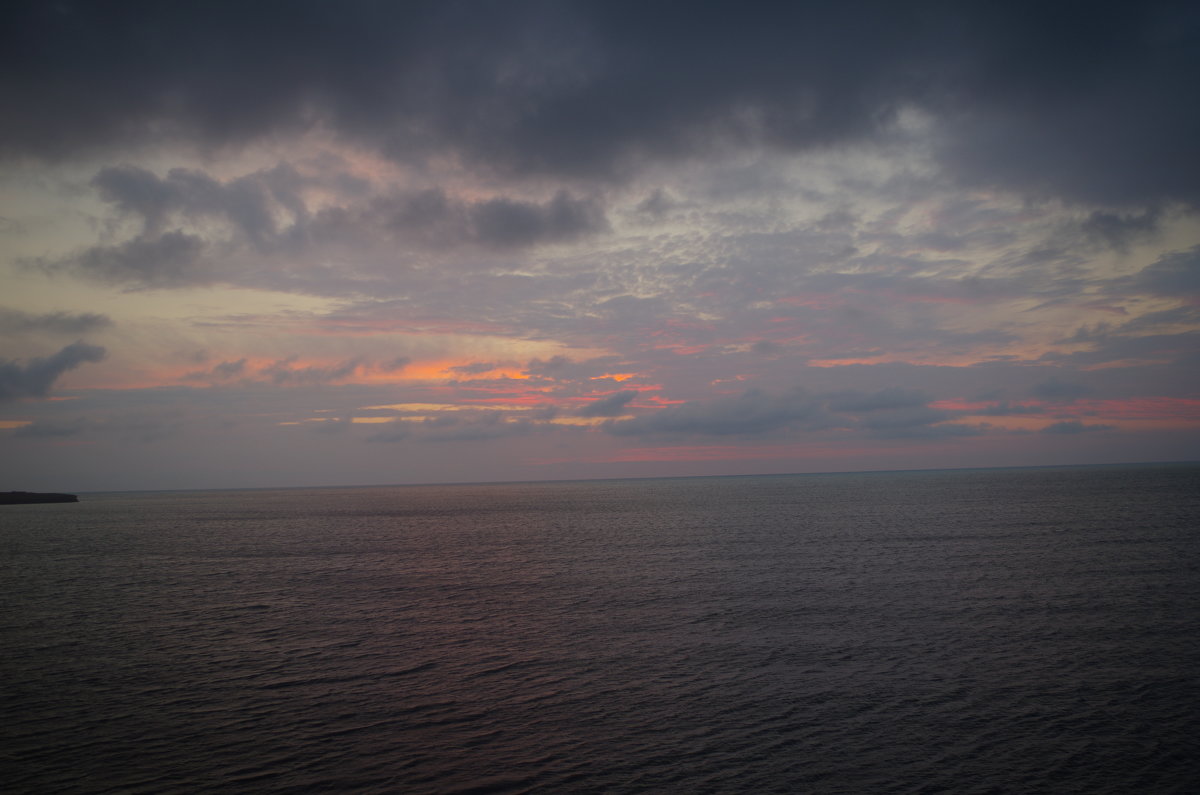 Небо, море и угасающий день - Наталья 