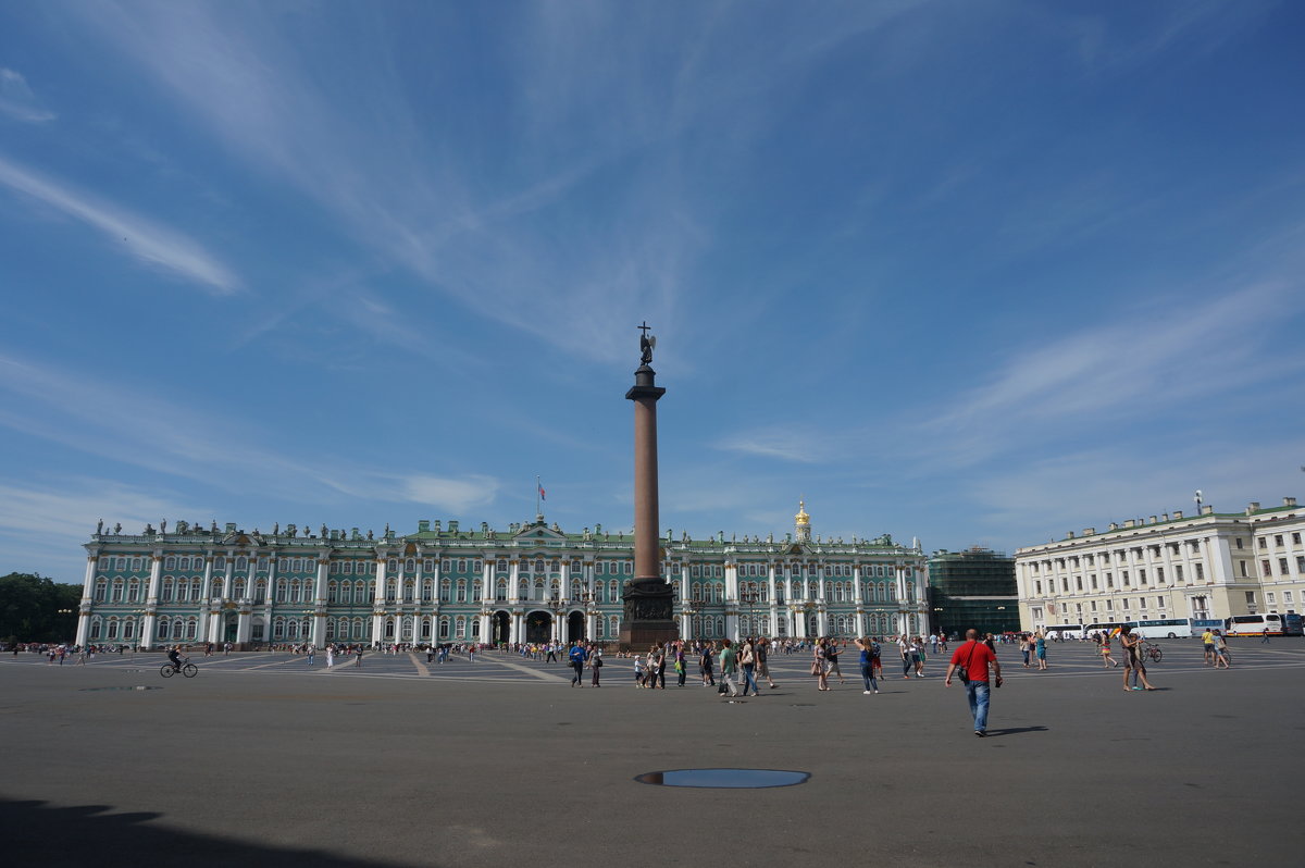 На Дворцовой площади - Валентина Папилова