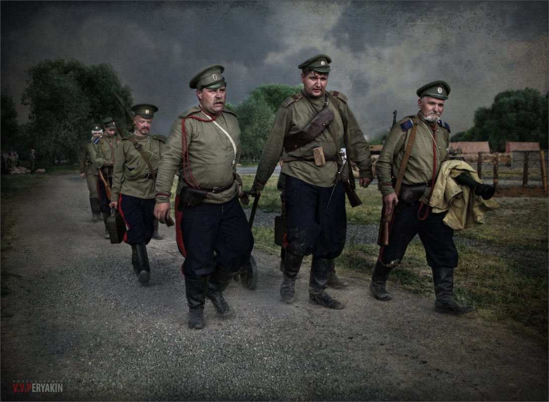 1916. Пулеметчики на марше - Виктор Перякин