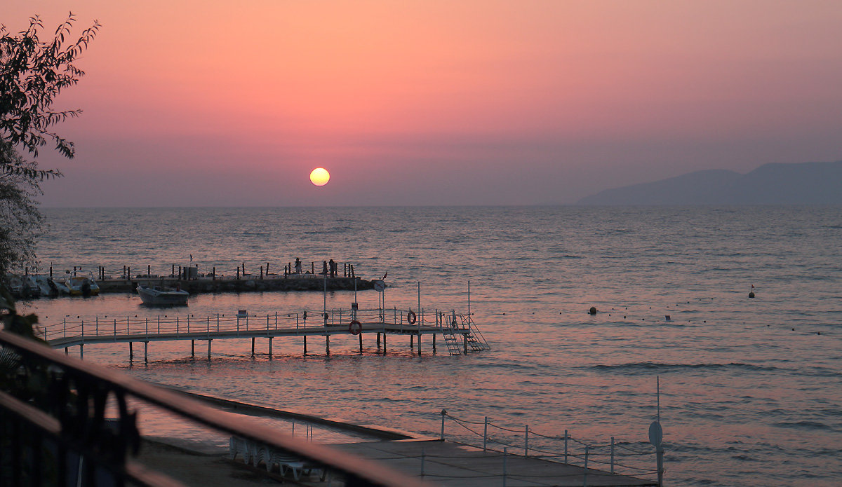 Закат на Эгейском море - Тарас Золотько