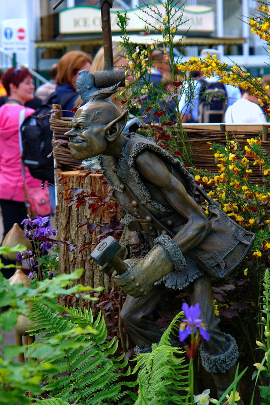 Садово-парковая скульптура на выставке в Челси - Николай Фарионов