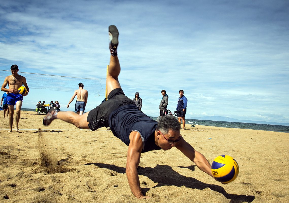 пляжный волейбол - Борис Коктышев 