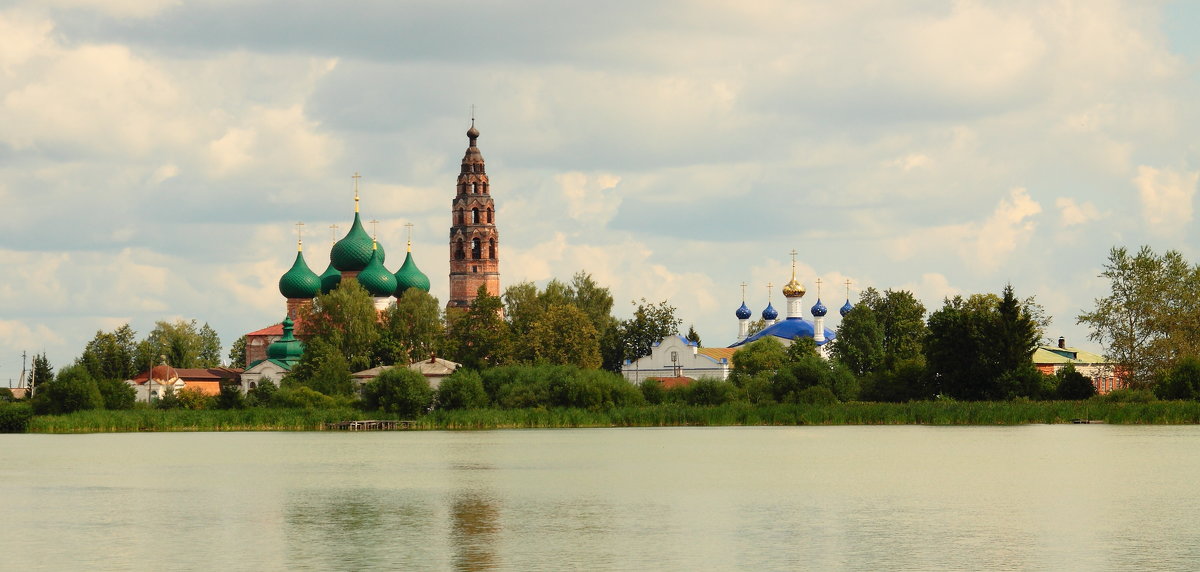 Село остров Ярославской области храм